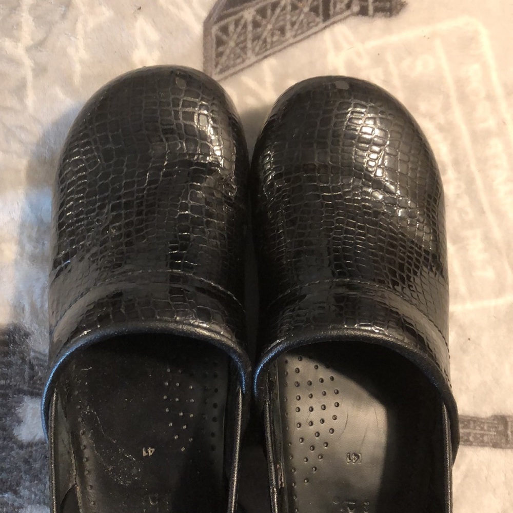 “Sanita the Original Danish Clogs” 41, black snake-like imprint. Worn few times